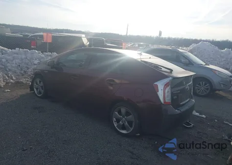 2013 Toyota Prius Three Se z USA, uszkodzony, nr VIN JTDKN3DU0D5571232